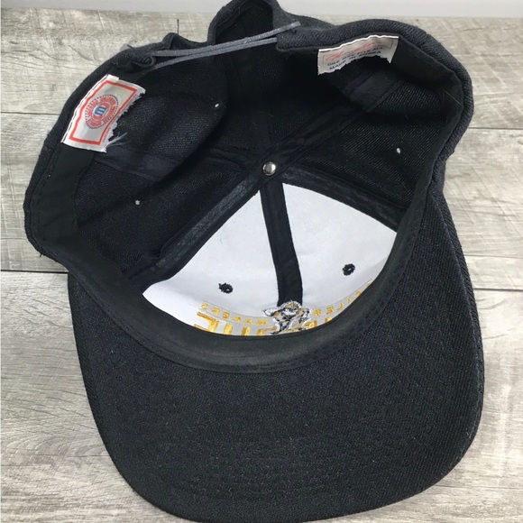 Vintage Youngam Purdue Boilermakers Black SnapBack College Plain Logo Cap Hat - Picture 10 of 11